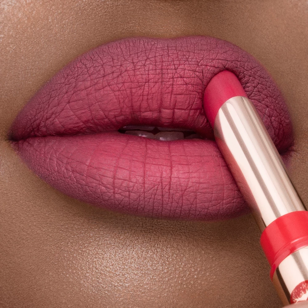 charlotte-tilbury-limitless-lucky-lips-raspberry-charm-pomadka-15g-ean-gtin-5056446604147