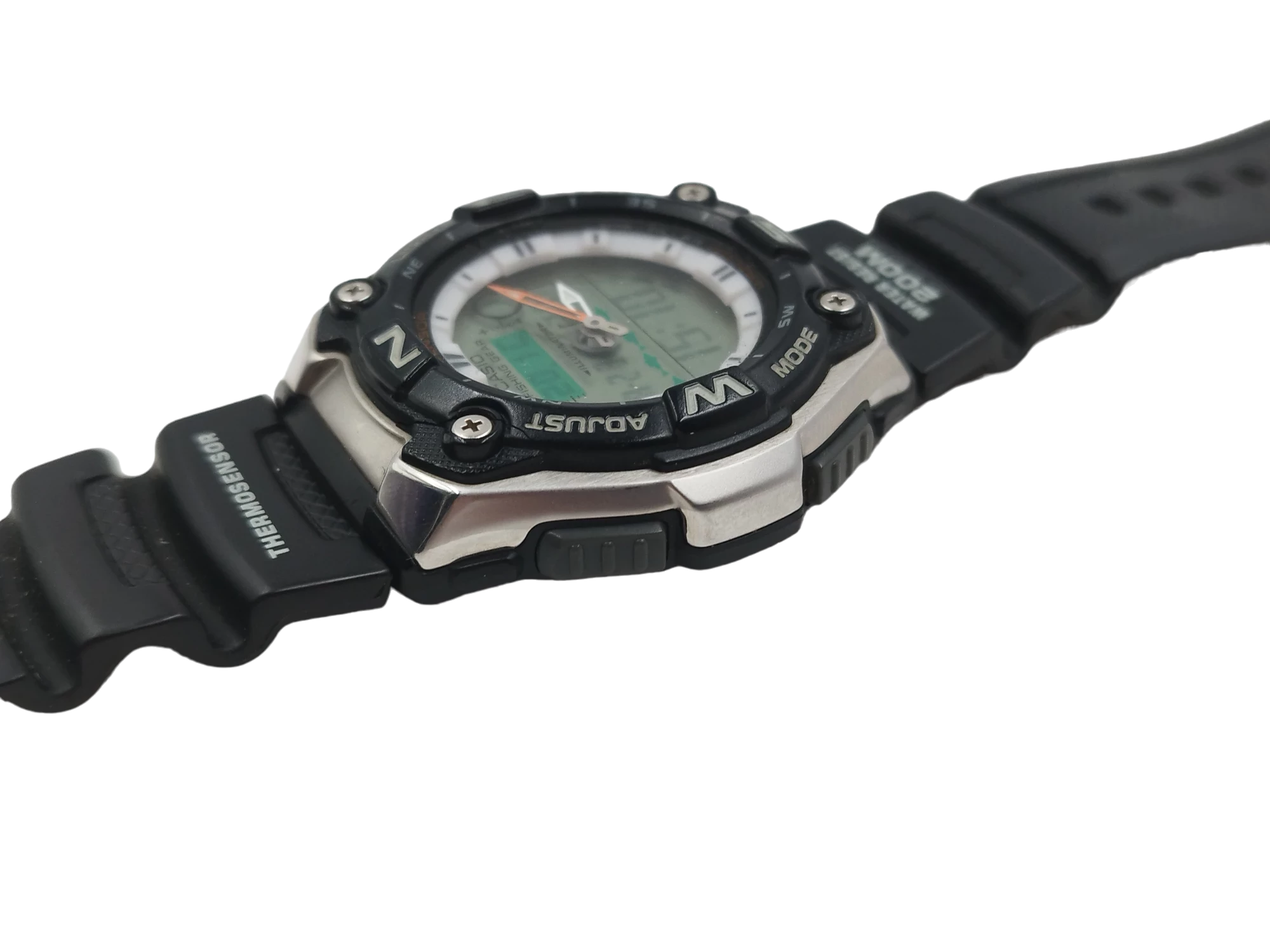 zegarek-meski-casio-fishing-gear-aqw-101-typ-nareczny