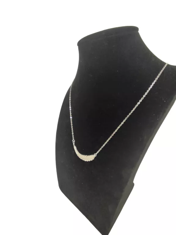 WYJĄTKOWA SREBRNA CELEBRYTKA 3,60G