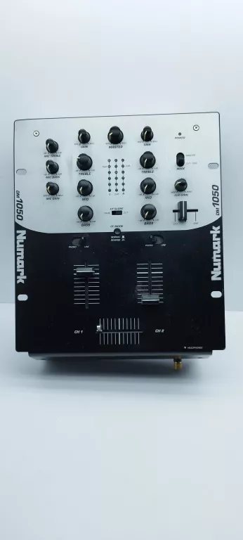 NUMARK DM 1050 MIKSER DJ