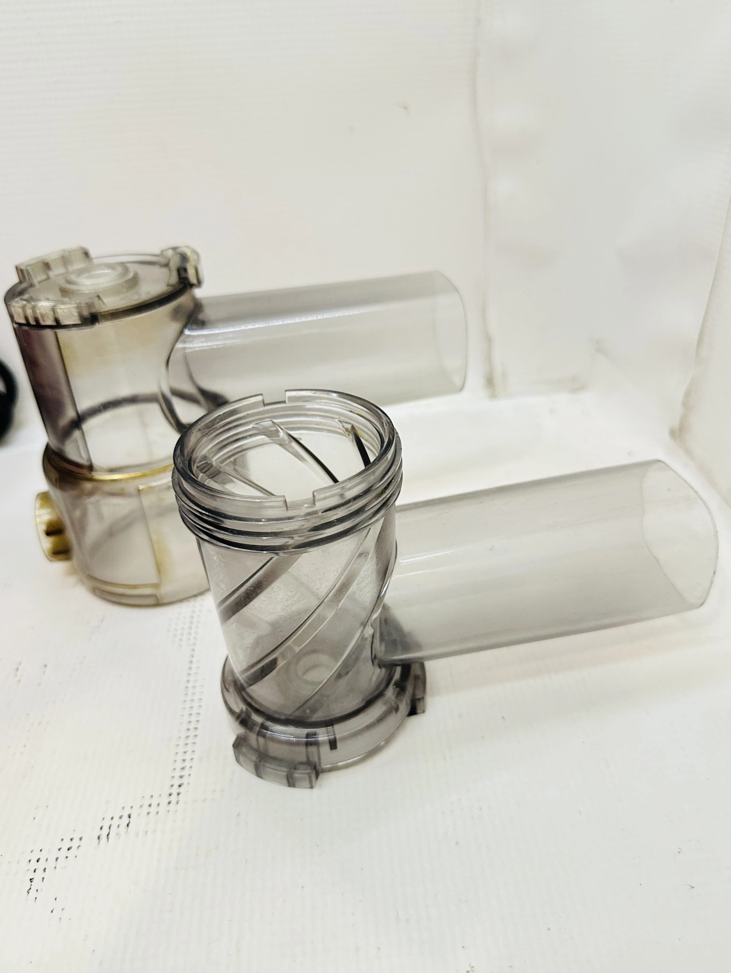 wyciskarka-philipiak-ph-1007-osprzet-opis-funkcje-dwukierunkowe-obracanie-stozka