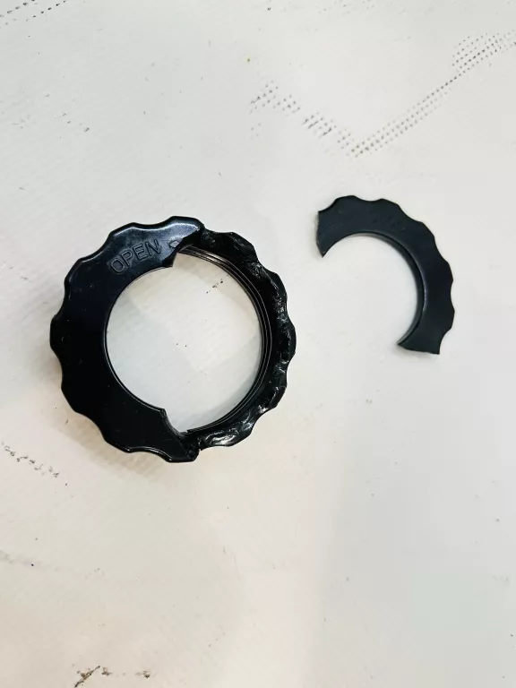 WYCISKARKA PHILIPIAK PH-1007 + OSPRZĘT OPIS