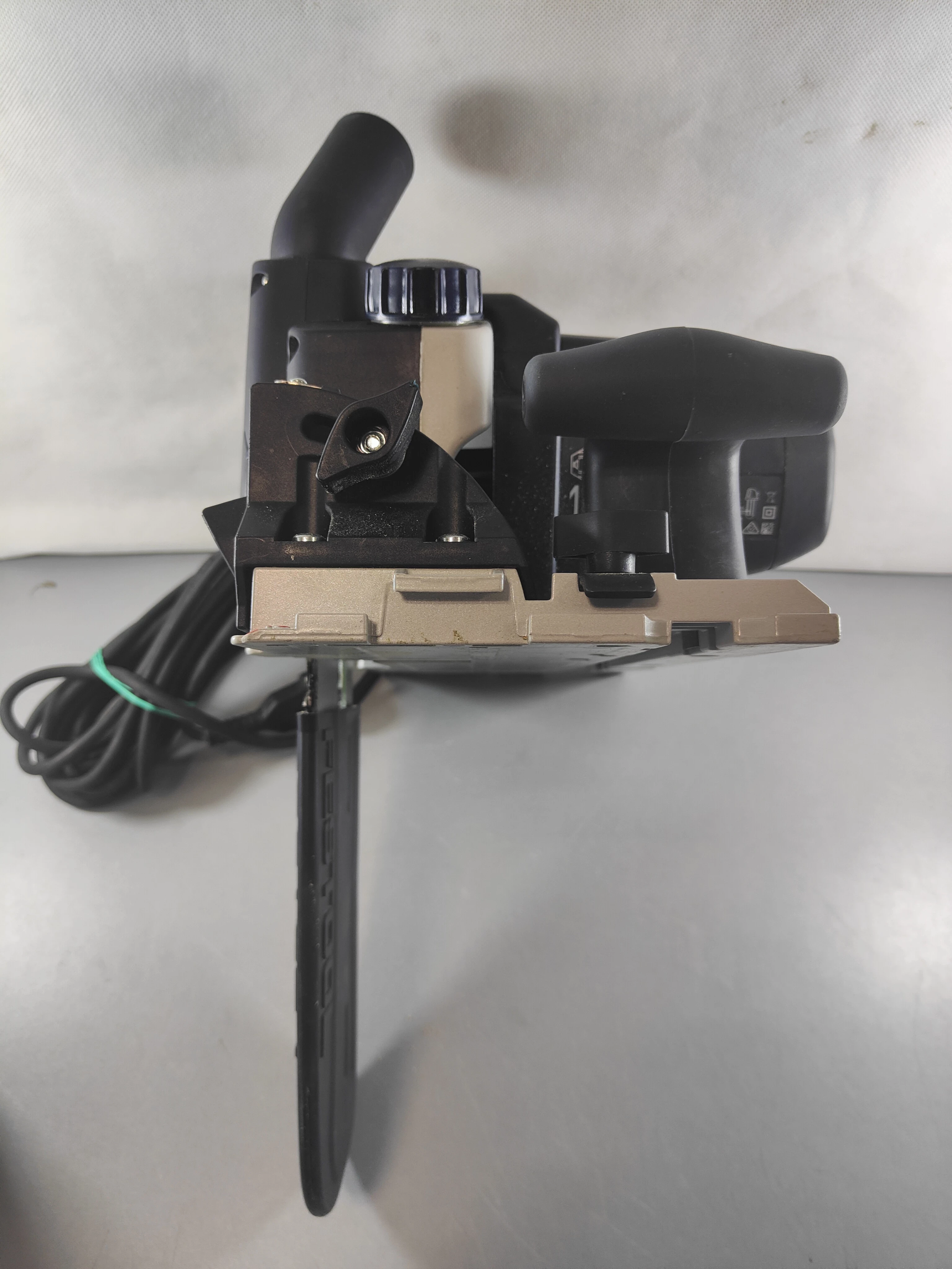 festool-pilarka-mieczowa-univers-ssu-200-eb-plus-ean-gtin-4014549203682