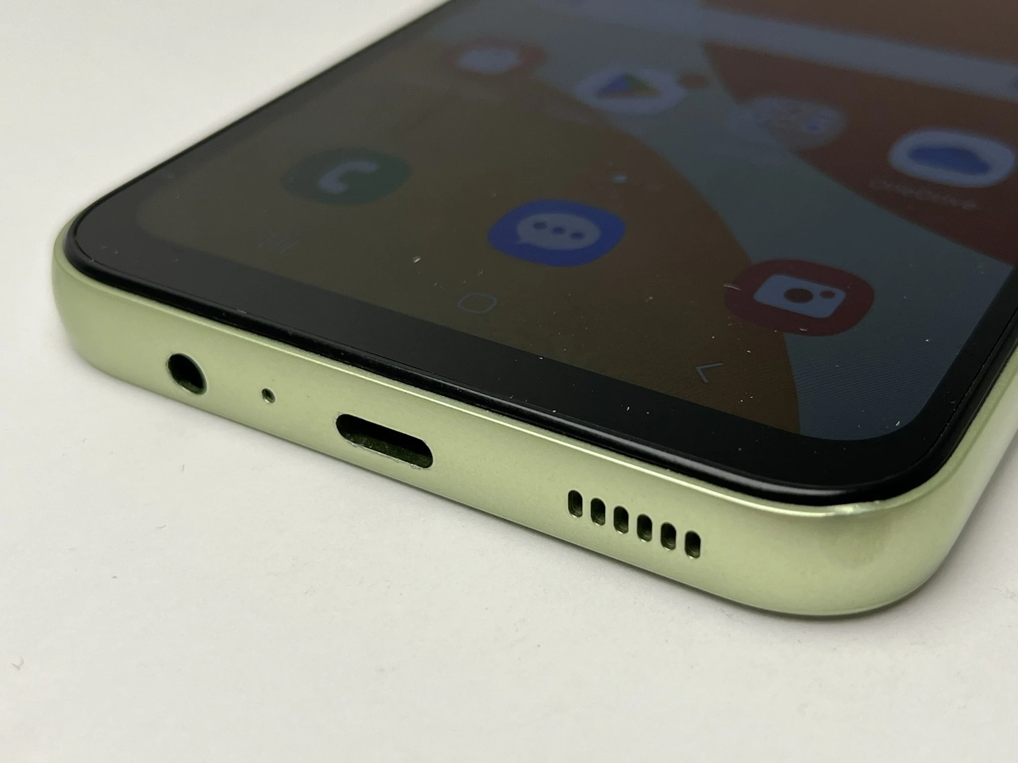 telefon-samsung-galaxy-a14-464gb-zielony-plus-stan-11323-2