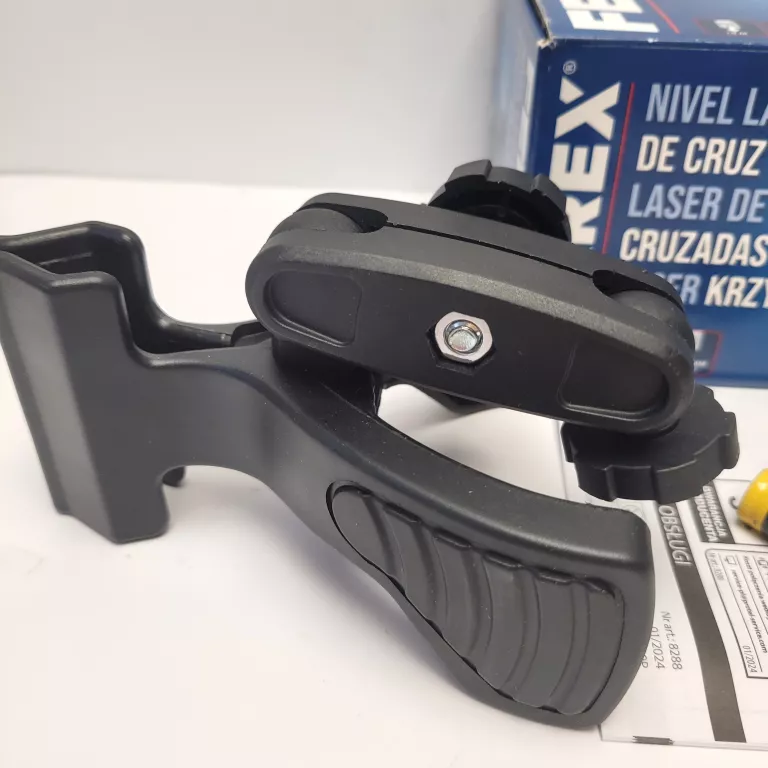 laser-krzyzowy-ferrex-wlc10p-komplet-maksymalny-zasieg-pracy-30