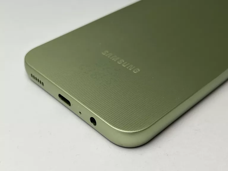 telefon-samsung-galaxy-a14-464gb-zielony-plus-wbudowana-pamiec-202869-214193