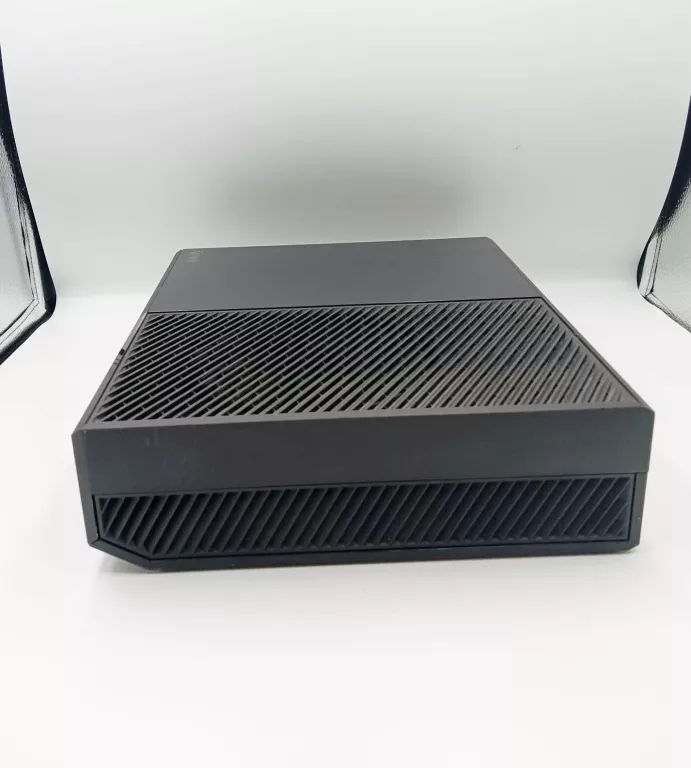 KONSOLA MICROSOFT XBOX ONE 8GB RAM/DYSK 500 GB CZARNA