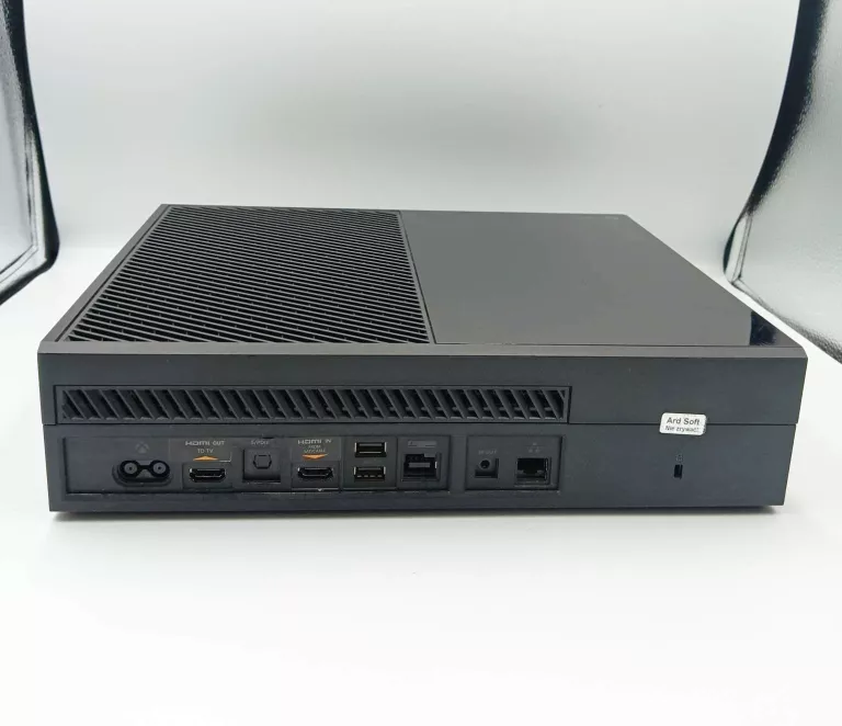 KONSOLA MICROSOFT XBOX ONE 8GB RAM/DYSK 500 GB CZARNA