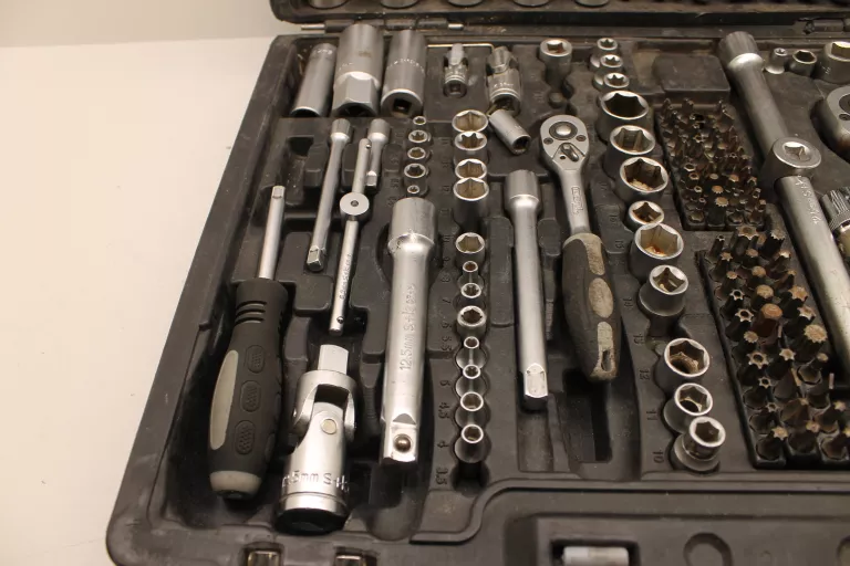 zestaw-kluczy-powerfix-profi-ean-gtin-4250394534285