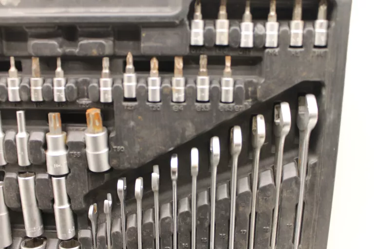 zestaw-kluczy-powerfix-profi-marka-bituxx