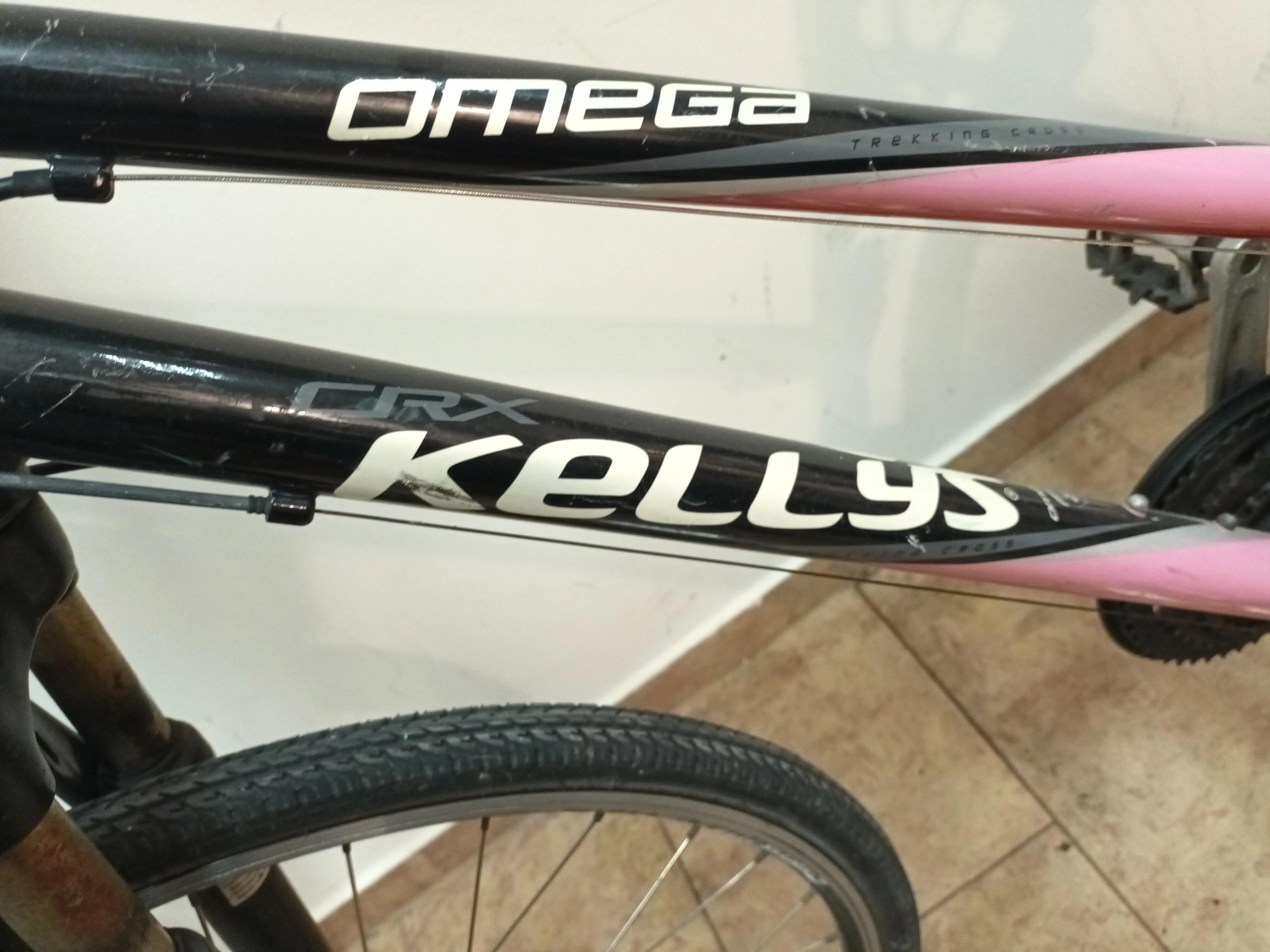 rower-kellys-omega-28-cali-stan-uzywany