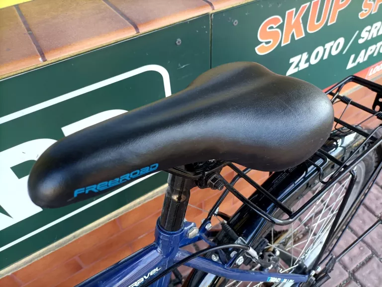 ROWER FREEROAD GRAND VALLEY 26" BIAŁO NIEBIESKI Z BAGAŻNIKIEM