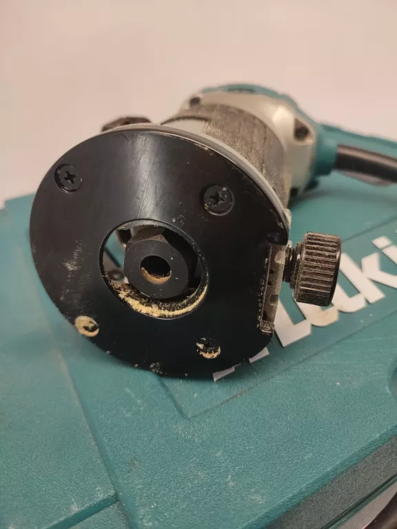 FREZARKA GÓRNOWRZECIONOWA MAKITA RT0700C 710W