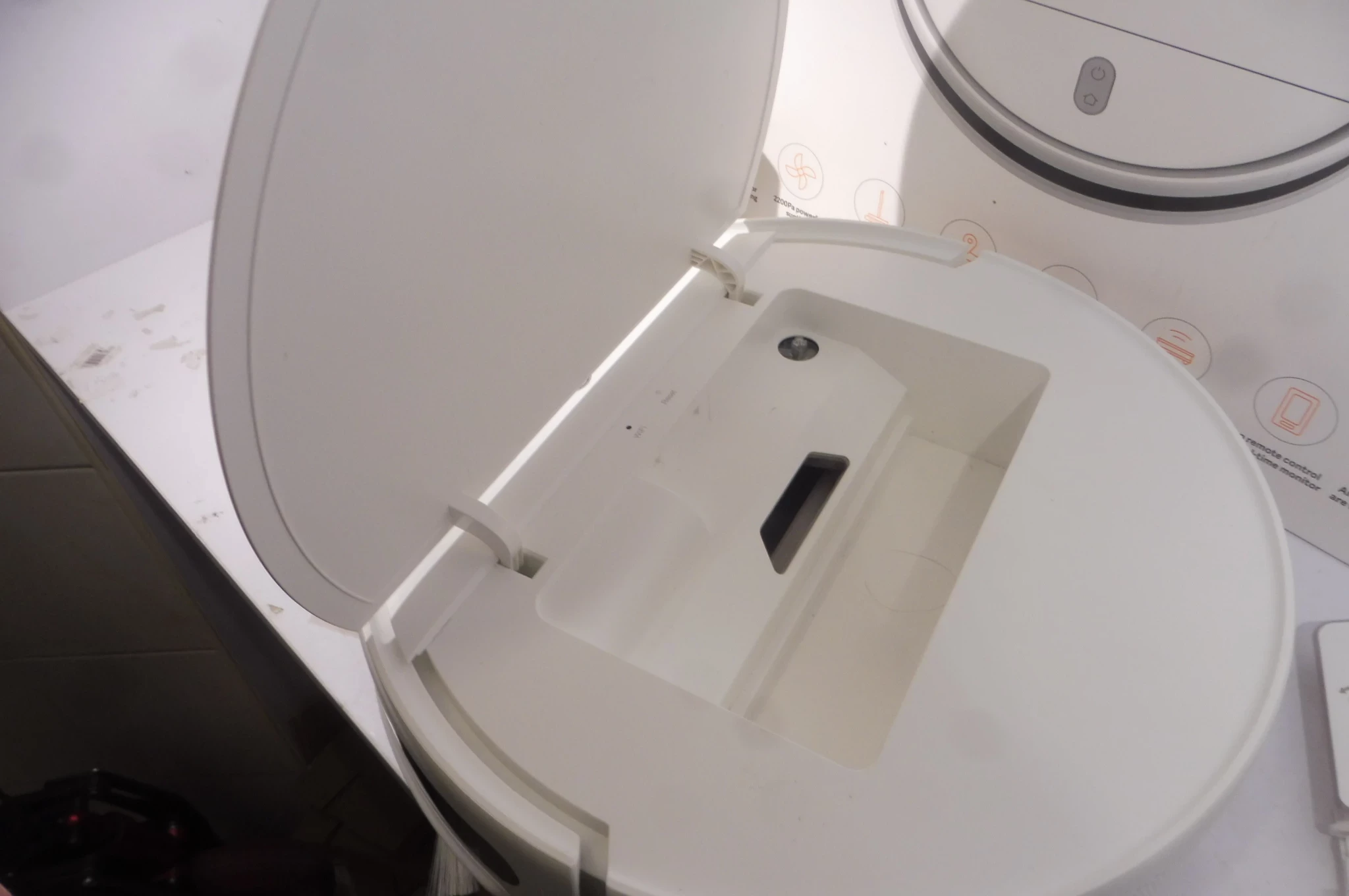 xiaomi-mi-robot-vacuum-mop-essential-komplet-kod-producenta-mi-20200910160358