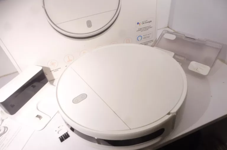 xiaomi-mi-robot-vacuum-mop-essential-komplet-kolor-dominujacy-bialy