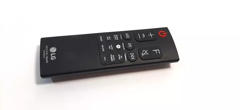 SOUNDBAR LG SK5 360W 2.1 + PILOT