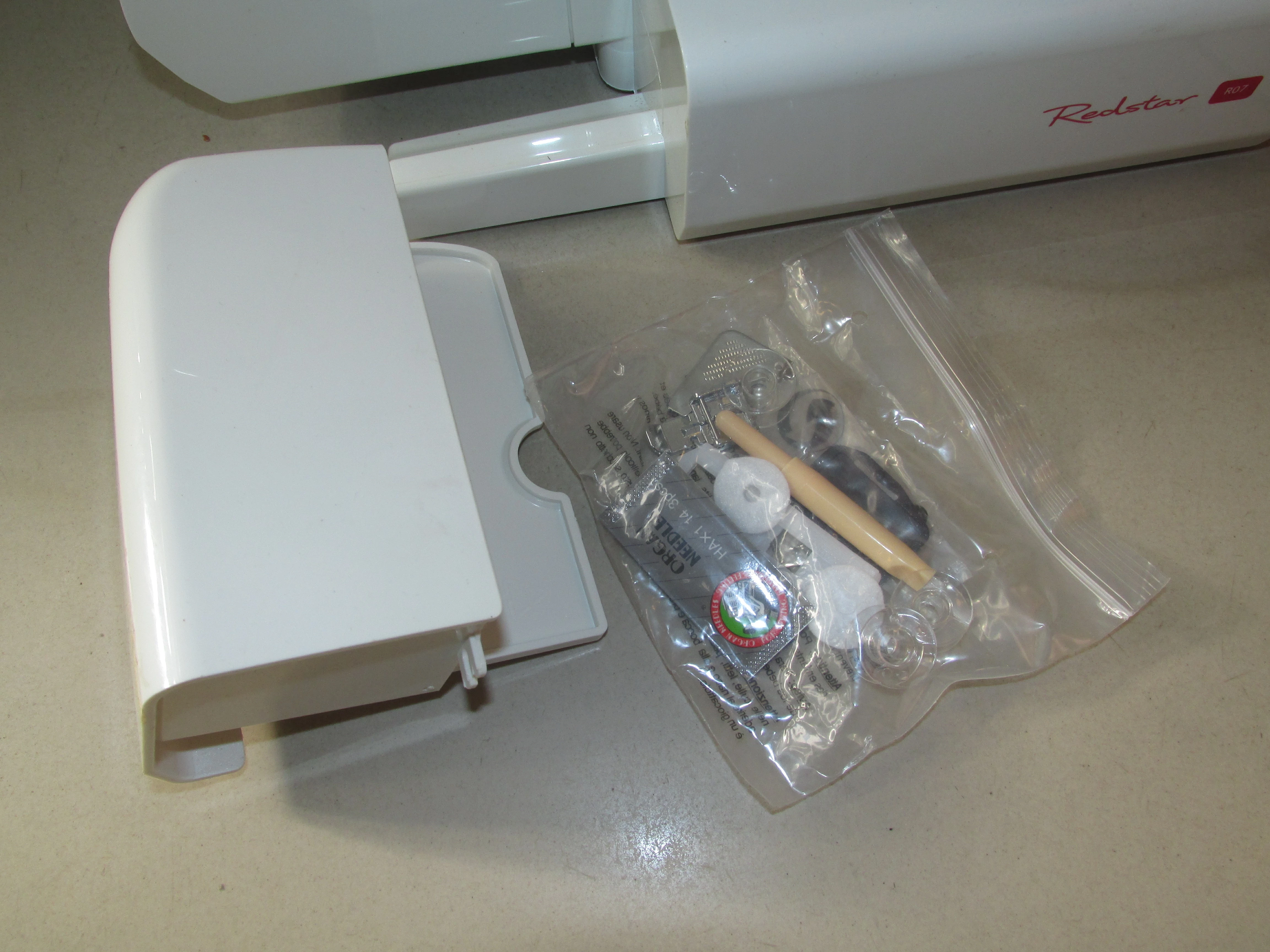 maszyna-do-szycia-redstar-r07-stan-11323-2