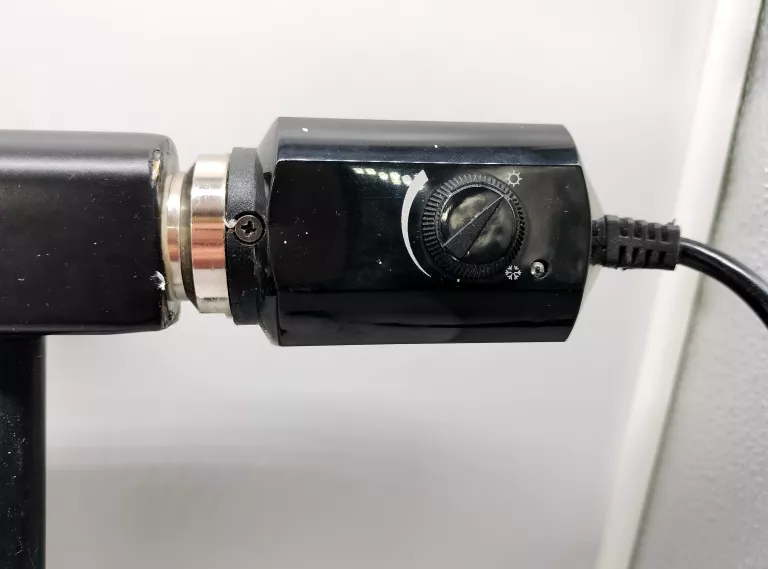 grzejnik-lazienkowy-z-termoregulatorem-rd10-250v-kolor-czarny