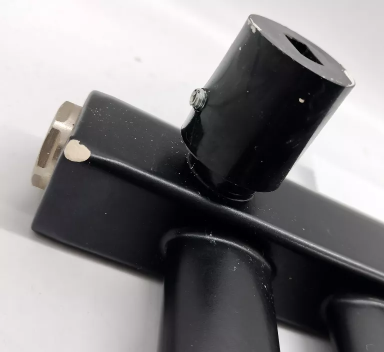 grzejnik-lazienkowy-z-termoregulatorem-rd10-250v-szerokosc-0