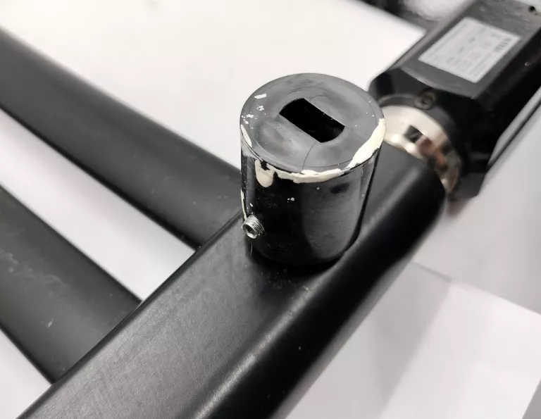 grzejnik-lazienkowy-z-termoregulatorem-rd10-250v-marka-volux