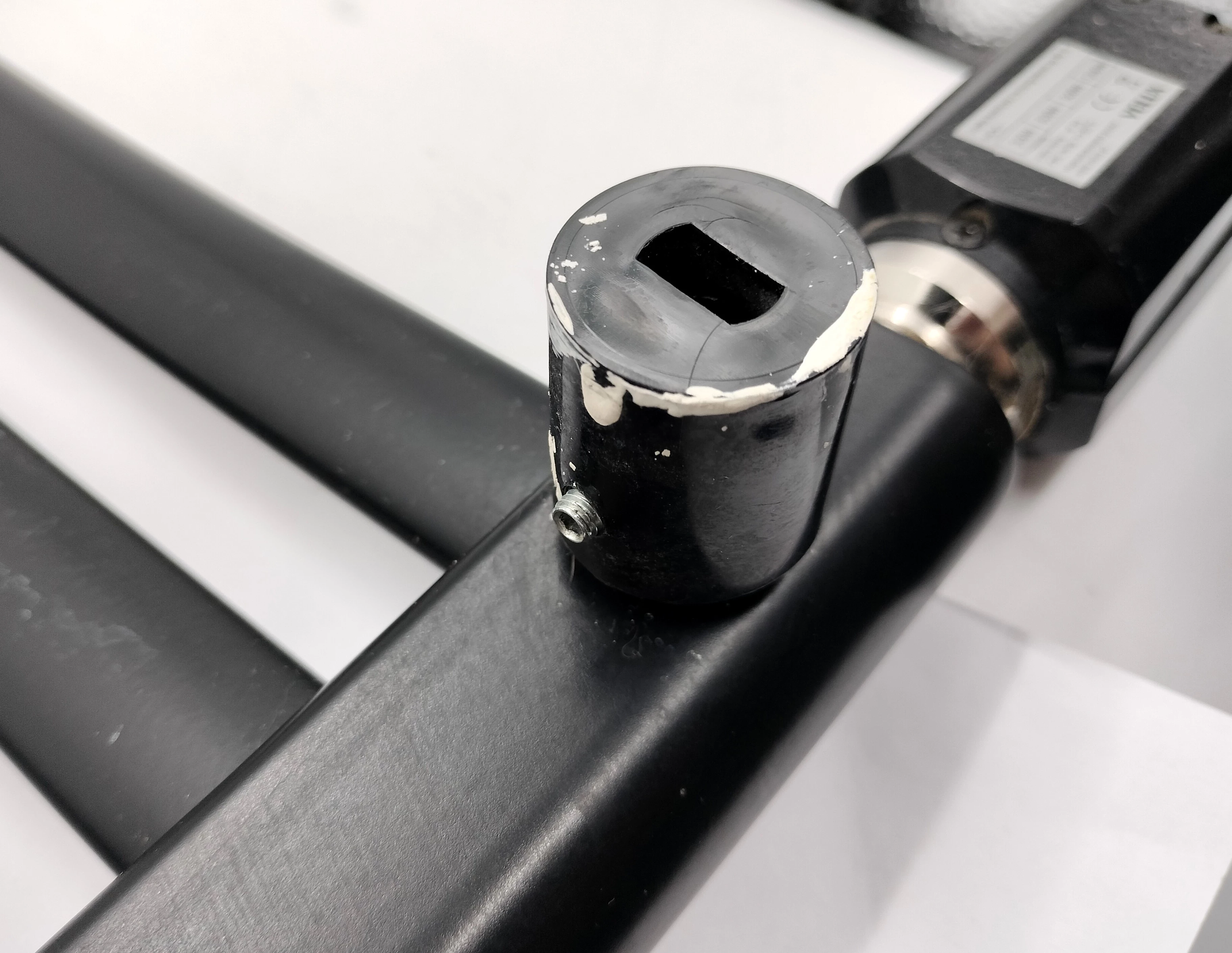 grzejnik-lazienkowy-z-termoregulatorem-rd10-250v-marka-volux