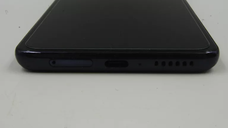 SMARTFON MOTOROLA EDGE 30 PRO KOMPLET