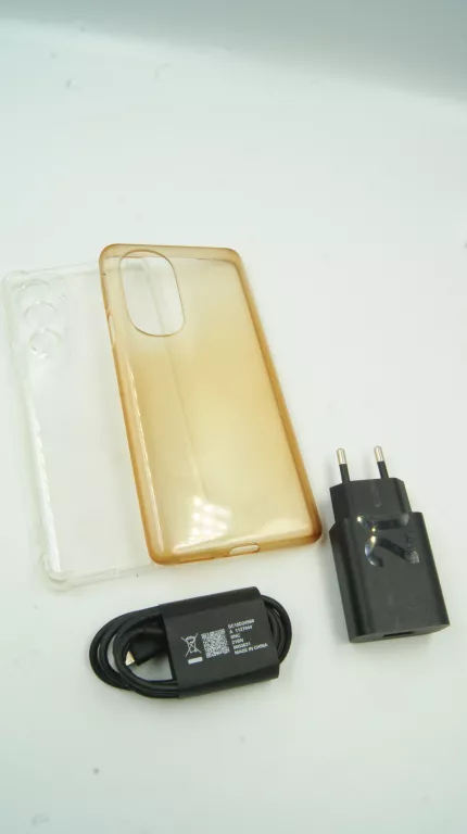 SMARTFON MOTOROLA EDGE 30 PRO KOMPLET