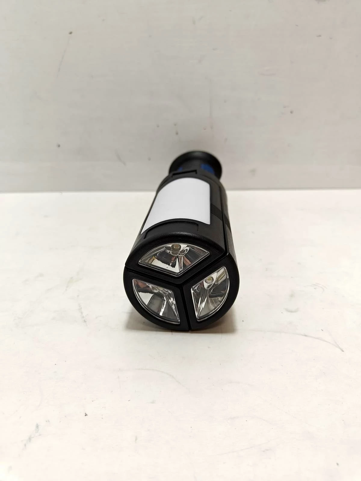 niteo-lampa-warsztatowa-z-powerbankiem-400-lm-ean-gtin-5905118029422