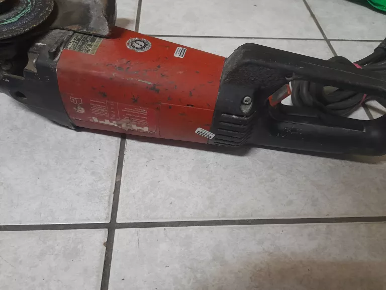 DUŻA SZLIFIERKA HILTI DC 230-S
