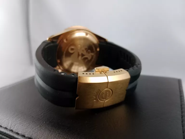 ZEGAREK STEINHART OCEAN ONE PINK GOLD