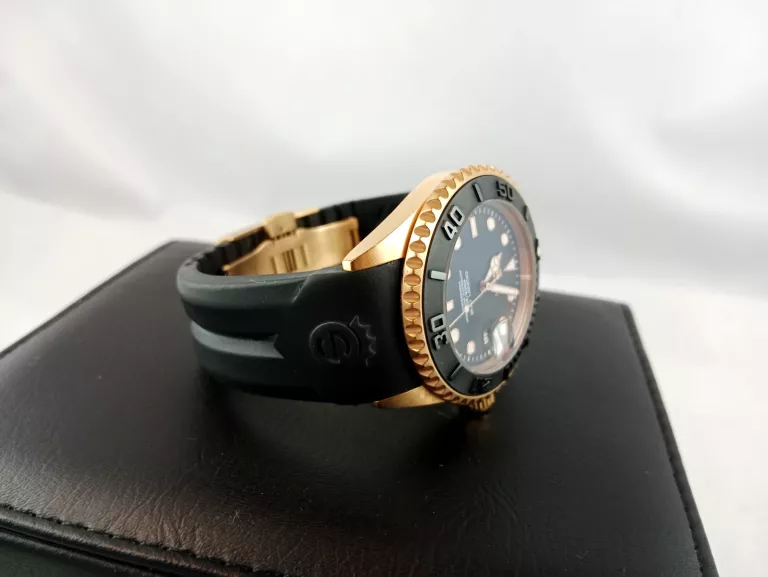 ZEGAREK STEINHART OCEAN ONE PINK GOLD