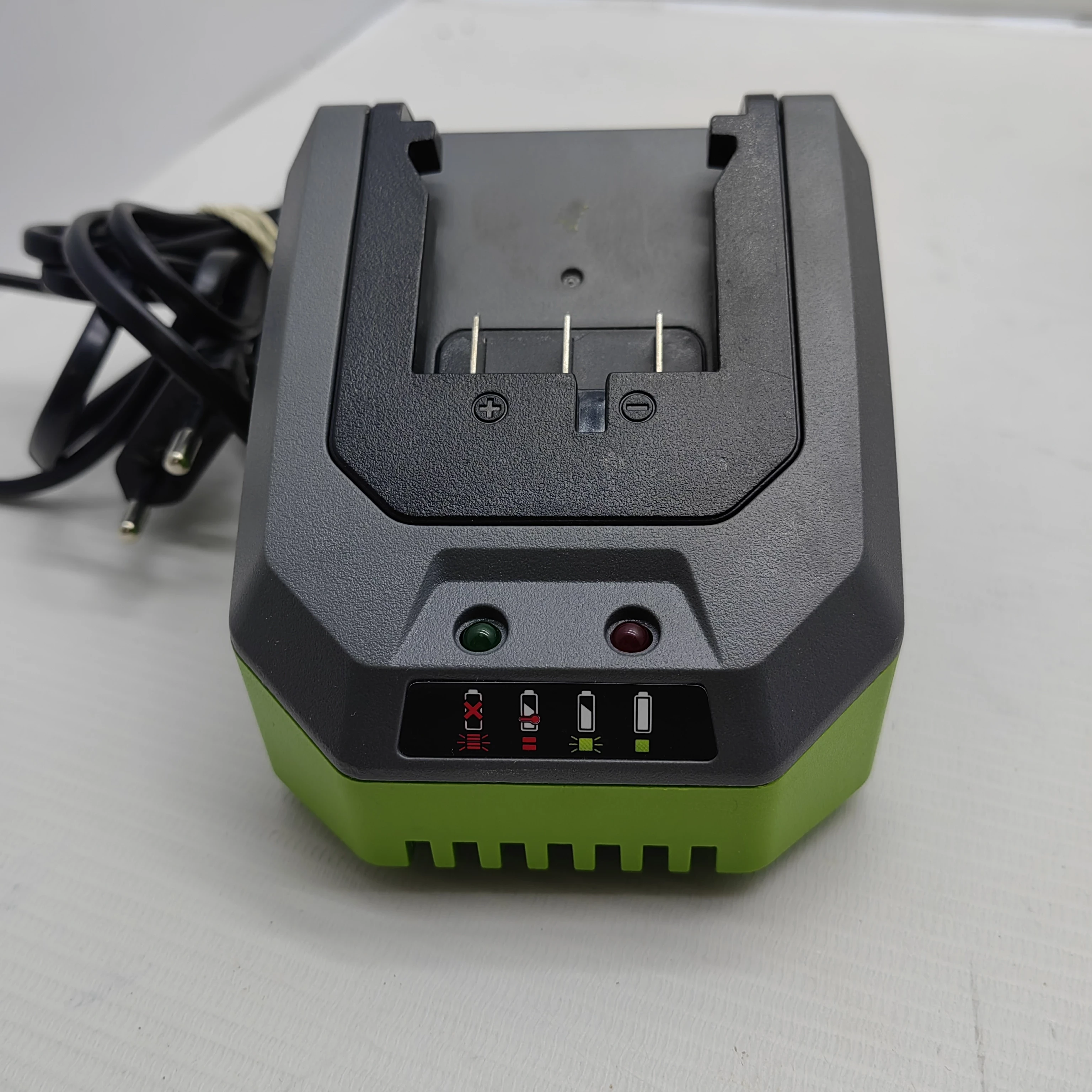 pilarka-tarczowa-lux-tools-a-ks-20150-ladowarka-aku-kod-producenta-a-ks-20150