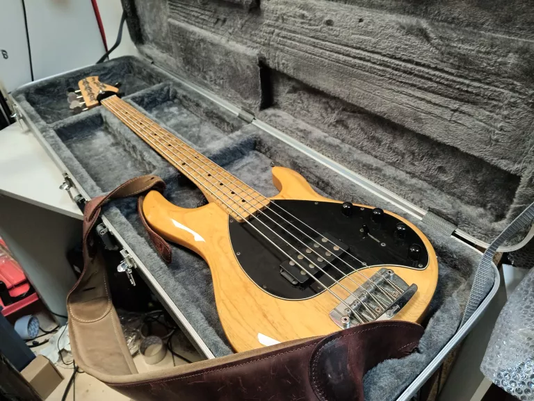 GITARA BASOWA STERLING RAY 35 + CASE