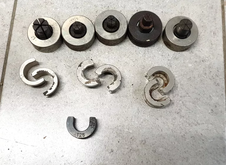 rozpierak-reczny-i-praska-hydrauliczna-z-napedem-noznym-kan-therm-kamieni-stan-uzywany