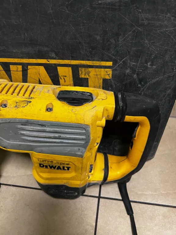 mlot-udarowy-dewalt-d25733-walizka-okazja-ean-gtin-5035048667194