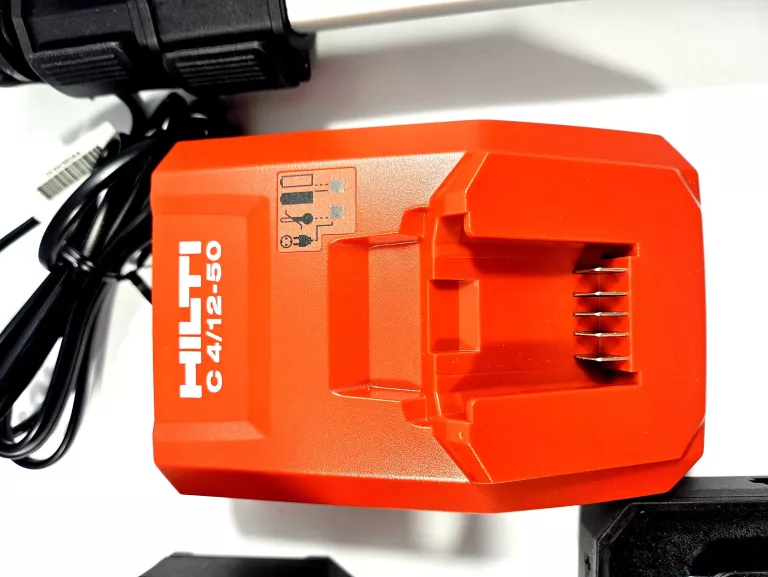 LASER WIELOLINIOWY HILTI PM 30-MG 2 AKUMULATORY ŁADOWARKA STATYW KOMPLET