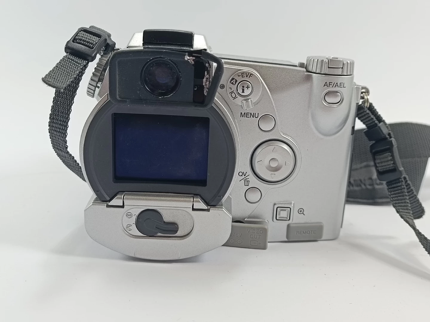 aparat-minolta-dimage-7-stabilizacja-brak-stabilizacji