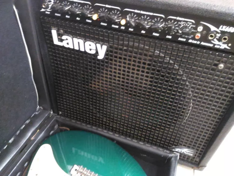 GITARA ELEKTRYCZNA YAMAHA PACIFICA 112 +WZMACNIACZ LANEY LX-65D +AKCESORI