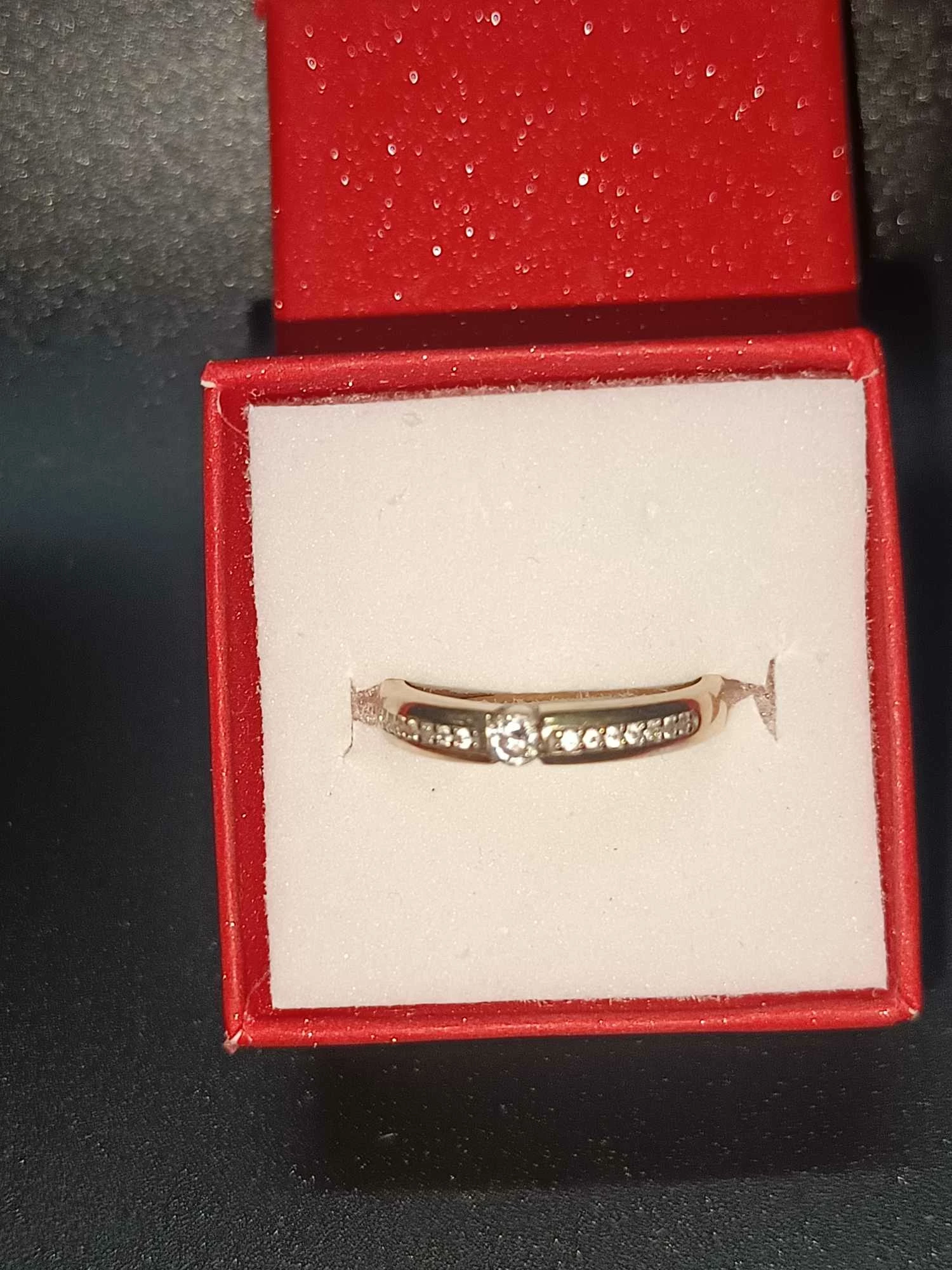 zloty-pierscionek-333-kamien-inny-kamien