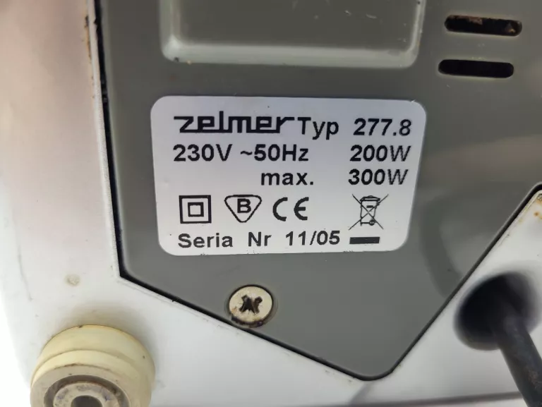 sokowirowka-zelmer-evita-2778-kolor-dominujacy-bialy