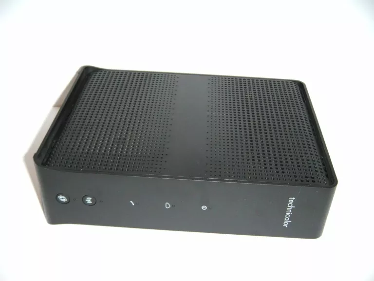 router-technicolor-cga4236-z-zasilaczem-najwyzszy-obslugiwany-standard-80211ax-wi-fi-6