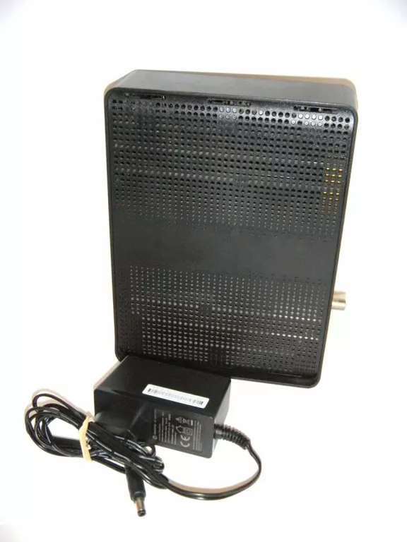 router-technicolor-cga4236-z-zasilaczem-standard-pracy-portow-lan-101001000-mbps