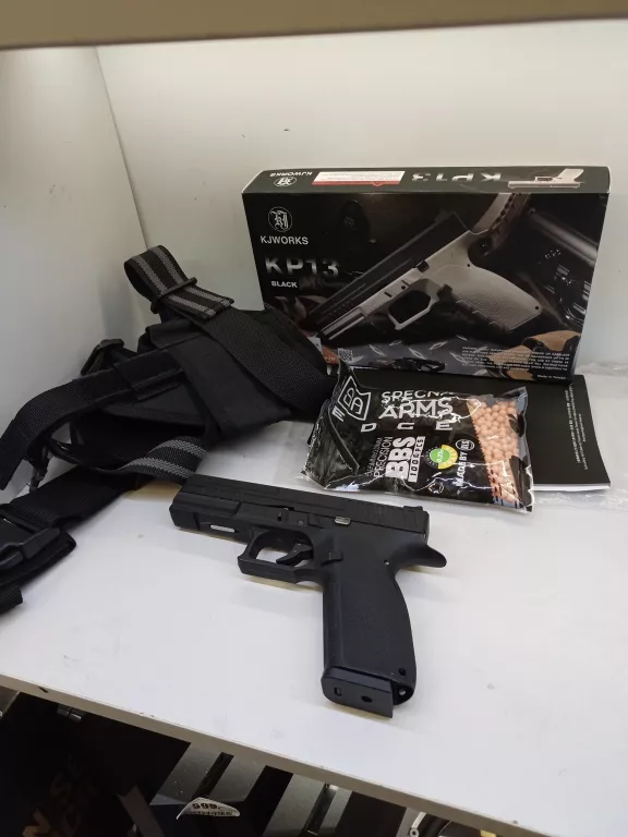 pistolet-asg-kjw-kp-13-czarna-kjw-02-021976-kabura-zestaw-okrzei-8-bystrzyca-klodzka