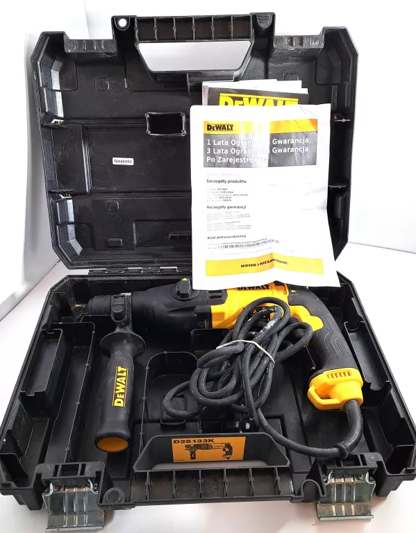 MŁOTOWIERTARKA DEWALT D25133K-QS SDS PLUS 800 W WALIZKA