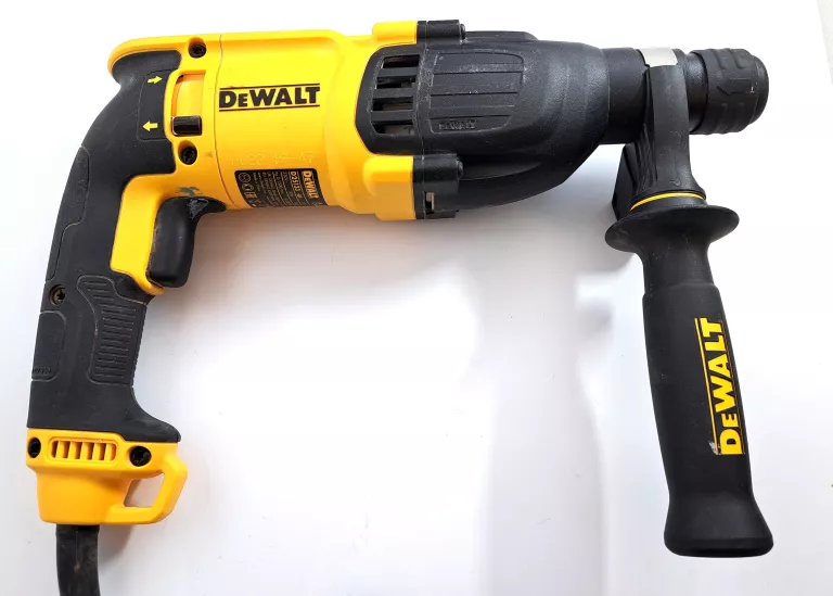 MŁOTOWIERTARKA DEWALT D25133K-QS SDS PLUS 800 W WALIZKA