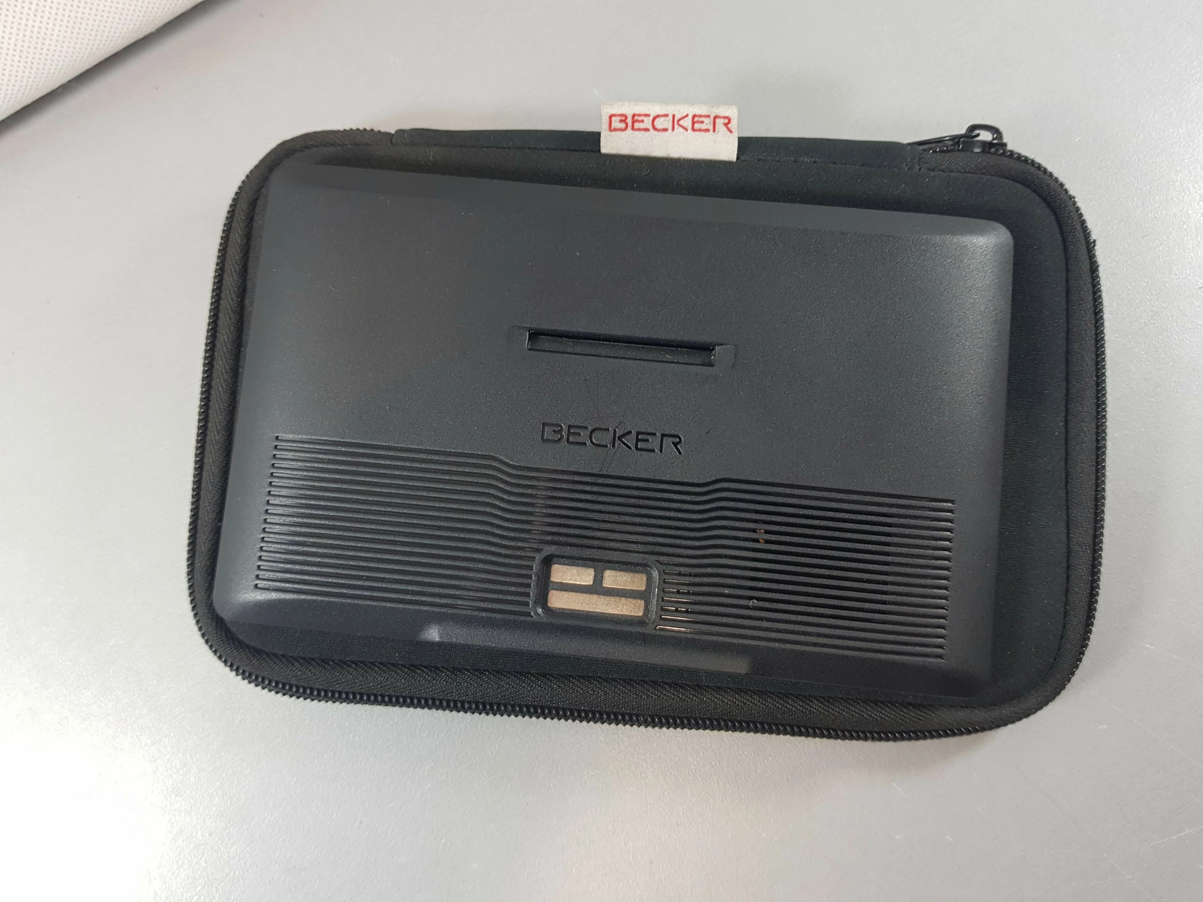 nawigacja-samochodowa-becker-be-b40-stan-11323-2