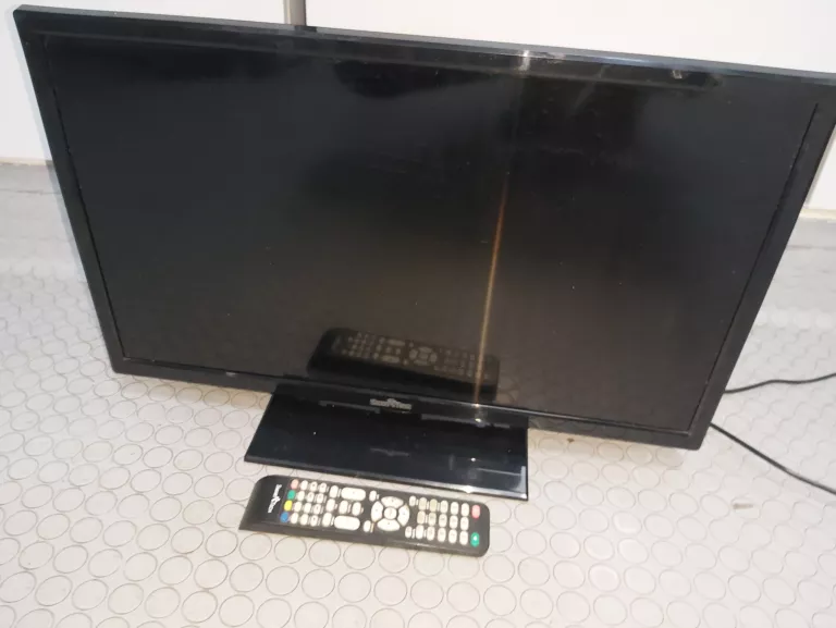 TV SMART-TECH 24 LED TV SMT24160869001248 + PILOT DVB-T!!!