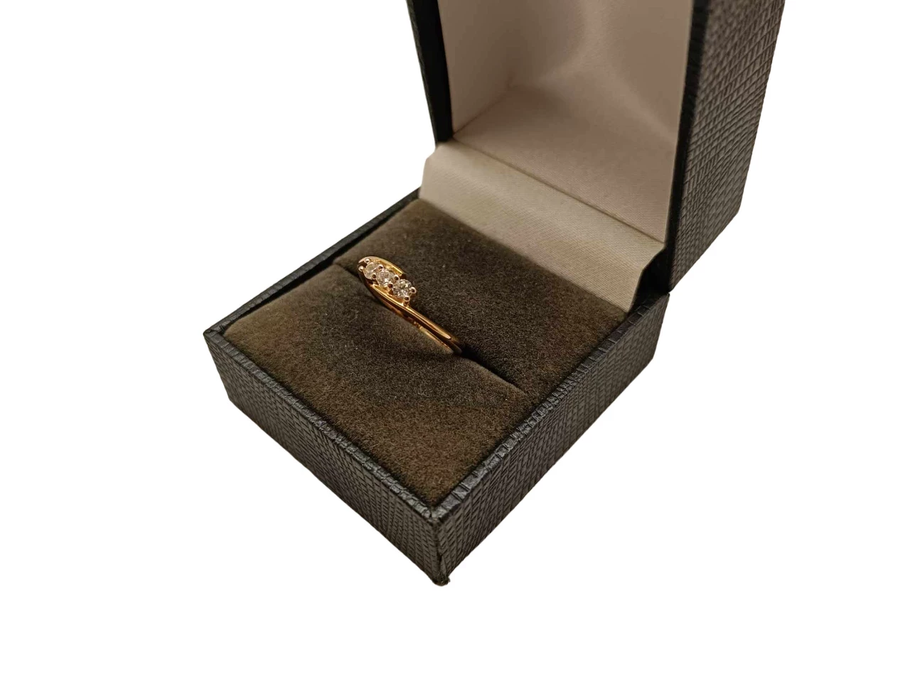 zloty-pierscionek-3-cyrkonie-pr585-r10-208-g-material-15835-2