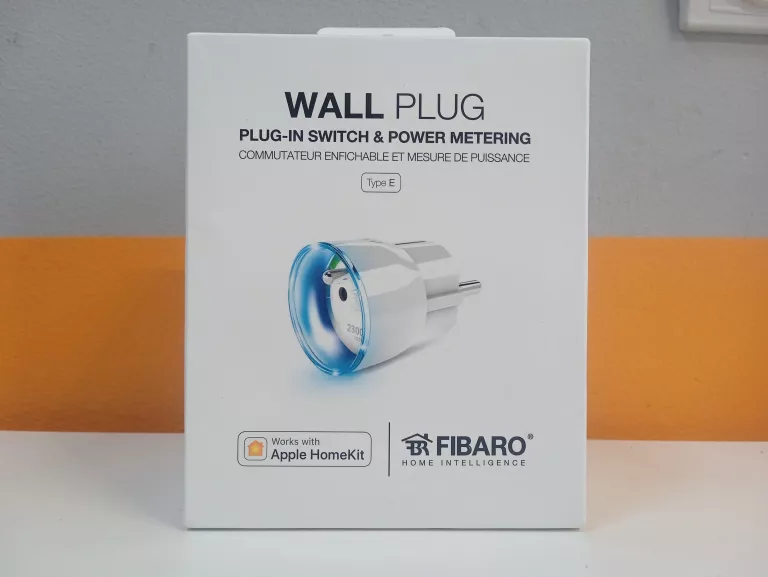 GNIAZDKO INTELIGENTNE BEZPRZEWODOWE FIBARO HOME KIT FGBWHWPE-102