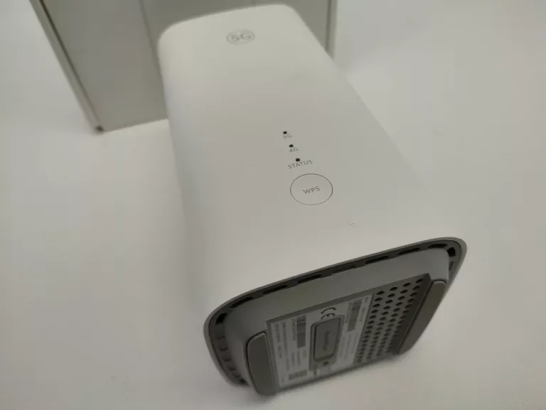 ROUTER STACJONARNY 5G CPE 5 H155-381